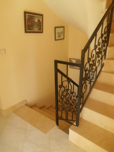 Image No.12-3 Bed House for sale