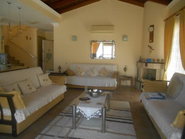 Image No.12-3 Bed Villa / Detached for sale