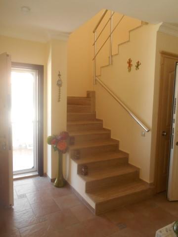 Image No.13-3 Bed Villa / Detached for sale