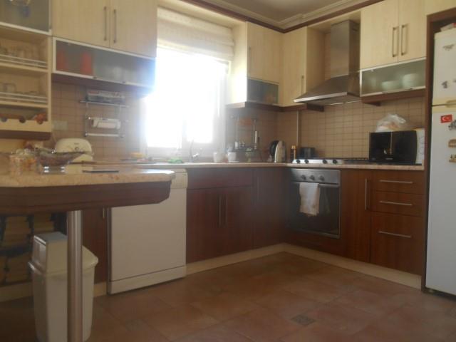 Image No.11-3 Bed Villa / Detached for sale