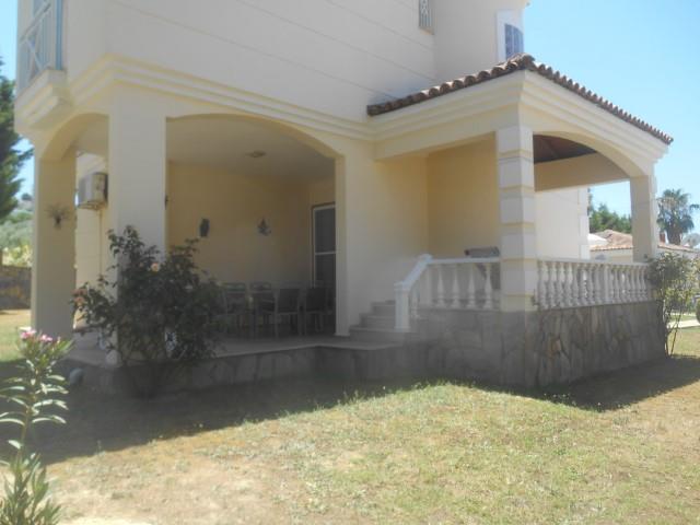 Image No.3-3 Bed Villa / Detached for sale
