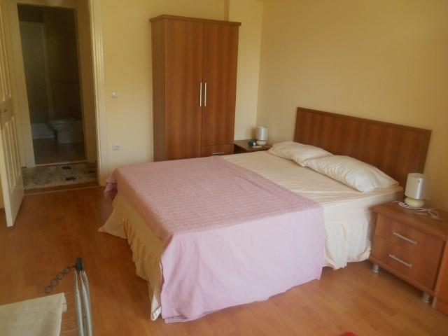 Image No.27-3 Bed Apartment for sale