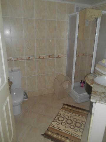 Image No.14-3 Bed Apartment for sale