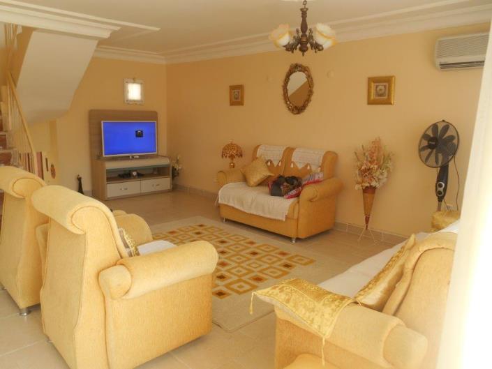 Image No.1-4 Bed House for sale