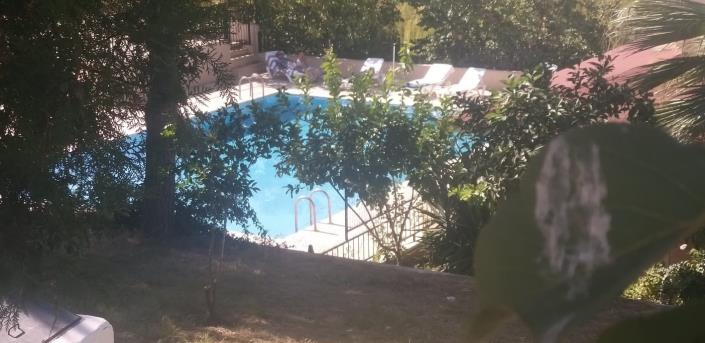 Image No.1-4 Bed House for sale