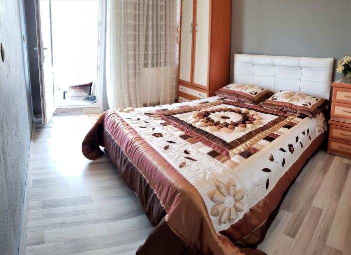 Image No.12-3 Bed Apartment for sale