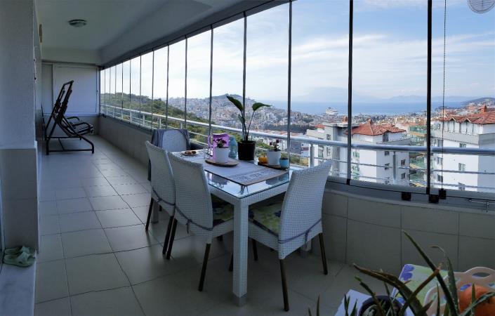 Image No.3-3 Bed Apartment for sale