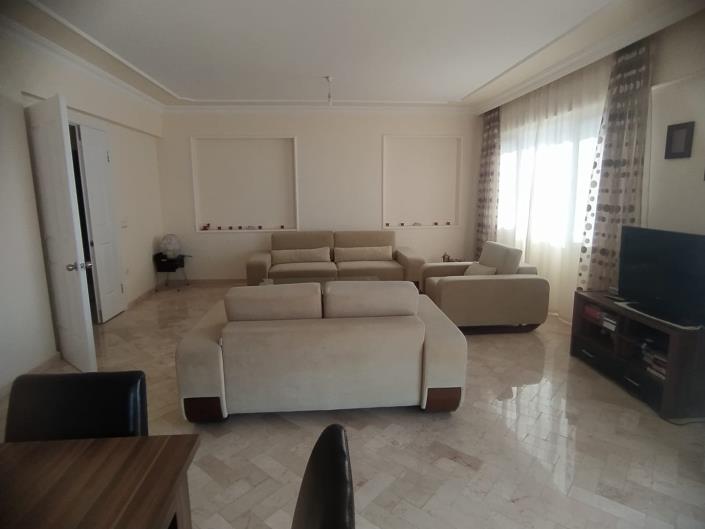 Image No.18-3 Bed Apartment for sale