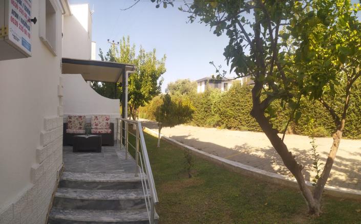 Image No.9-2 Bed House for sale