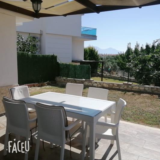 Image No.7-4 Bed House for sale