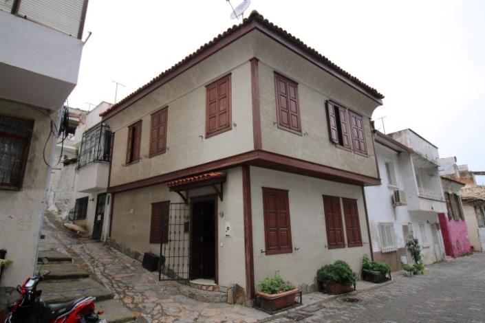 Image No.1-2 Bed Townhouse for sale
