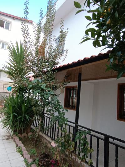 Image No.2-4 Bed House for sale