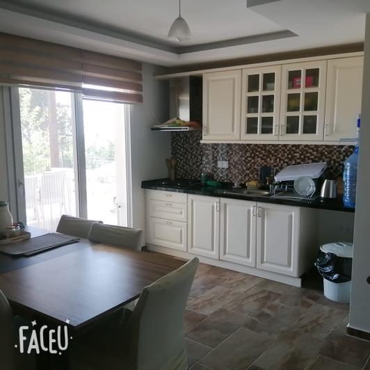 Image No.8-4 Bed House for sale