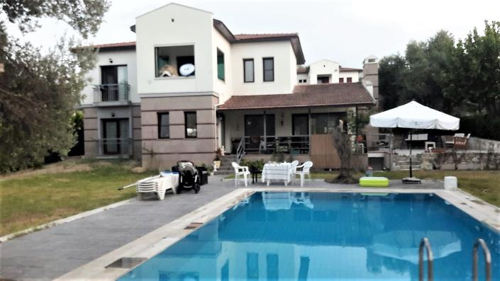 Image No.1-Maison / Villa de 4 chambres à vendre à Kusadasi