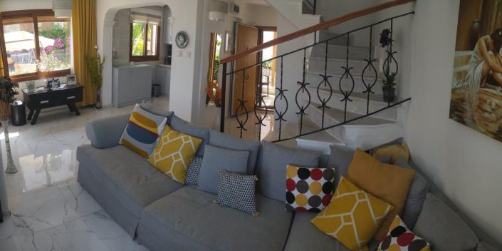 Image No.18-4 Bed House for sale