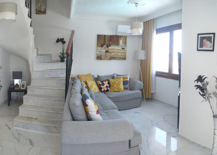 Image No.21-4 Bed House for sale