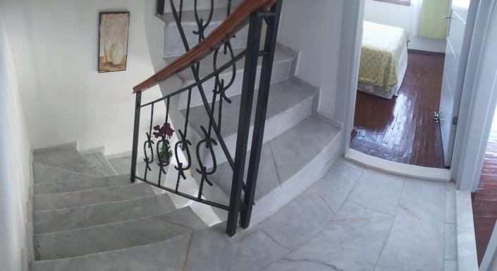 Image No.26-4 Bed House for sale