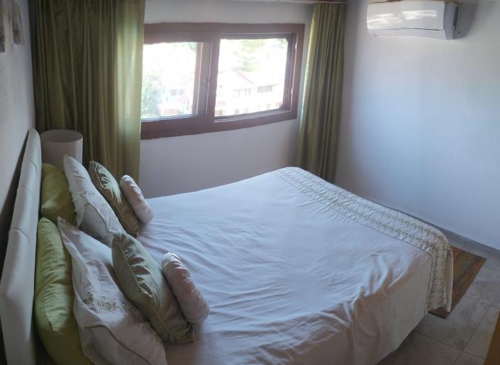 Image No.40-4 Bed House for sale