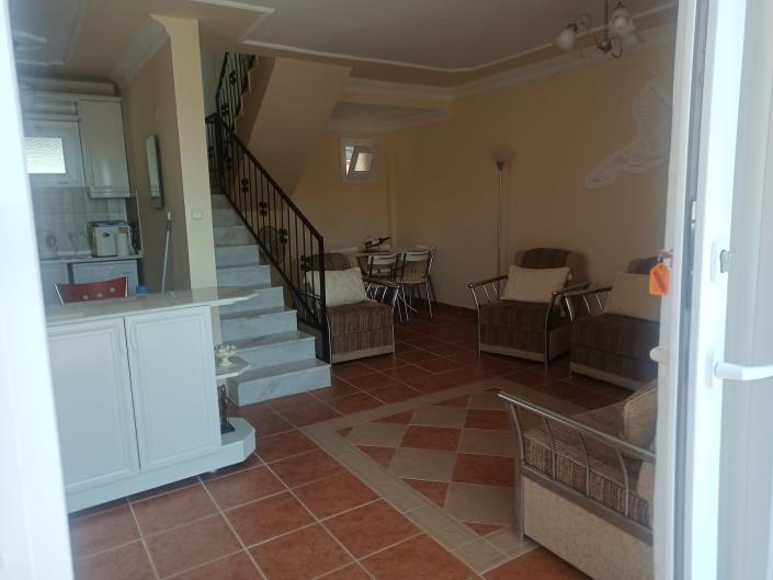 Image No.17-4 Bed House for sale