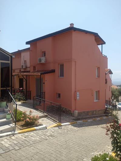Image No.9-4 Bed House for sale