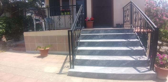 Image No.10-2 Bed House for sale