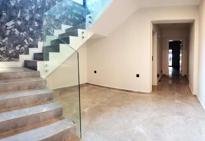 Image No.37-4 Bed Villa for sale