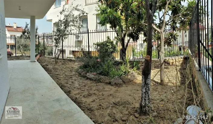 Image No.24-4 Bed House for sale