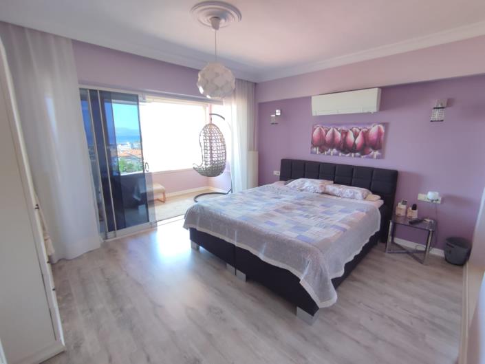 Image No.21-3 Bed House for sale