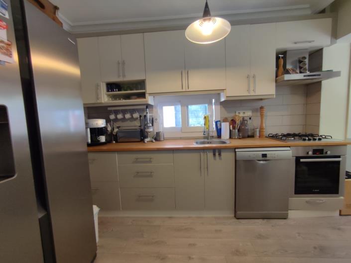 Image No.8-3 Bed House for sale