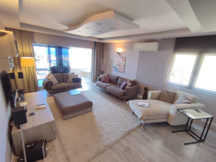 Image No.24-3 Bed House for sale