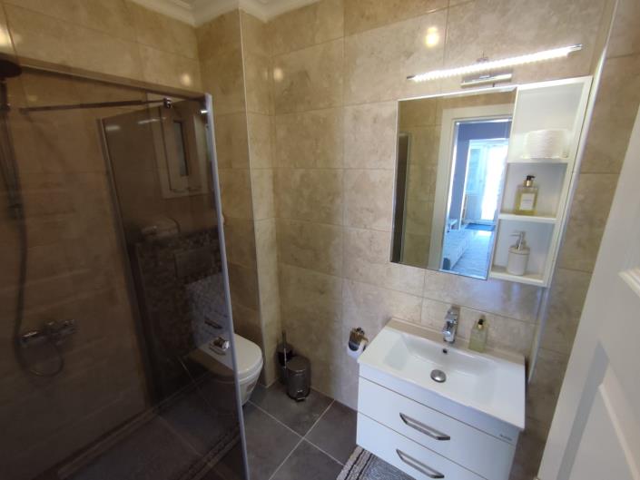 Image No.35-3 Bed House for sale