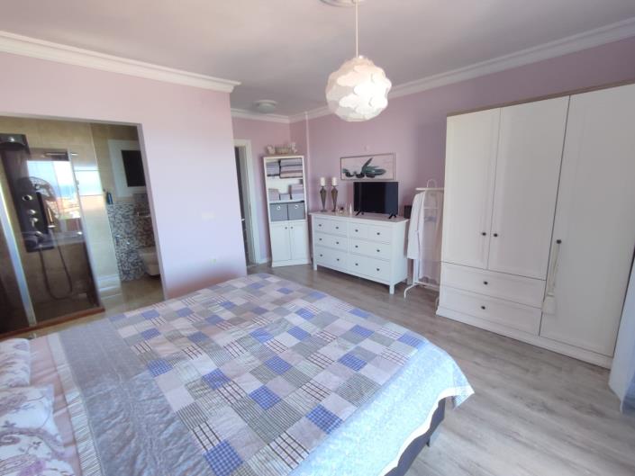 Image No.39-3 Bed House for sale