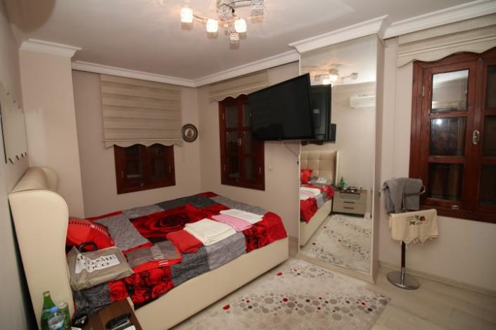 Image No.26-2 Bed House for sale