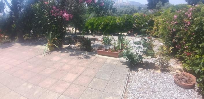 Image No.49-2 Bed Villa / Detached for sale