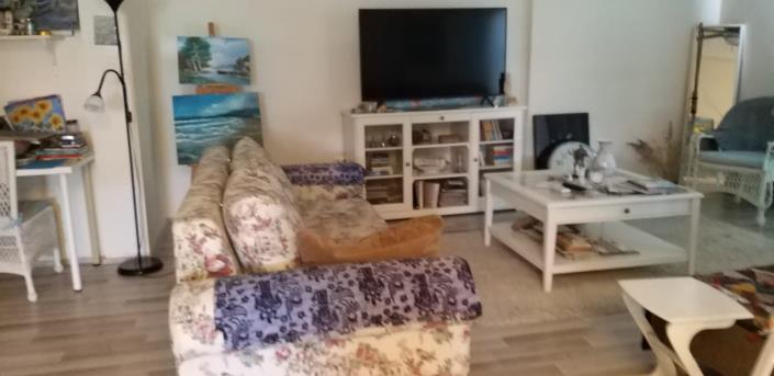 Image No.10-3 Bed Apartment for sale