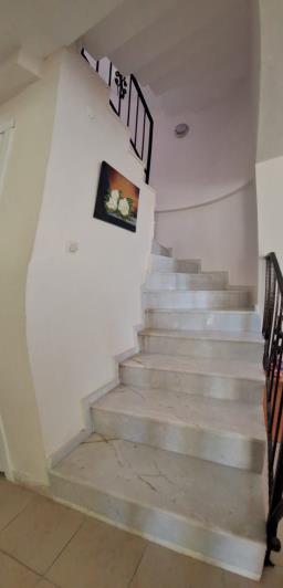 Image No.29-3 Bed House for sale