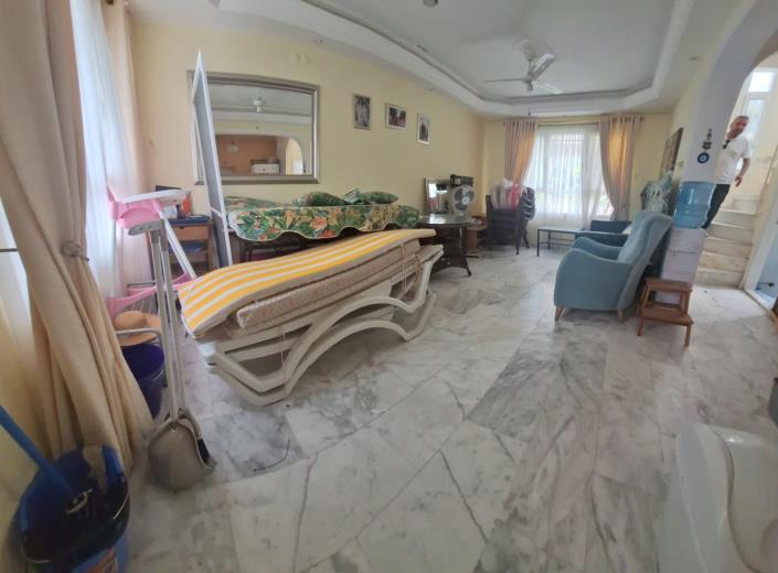 Image No.7-4 Bed House for sale