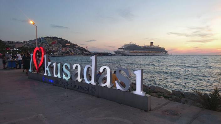 Image No.24-3 Bed Apartment for sale