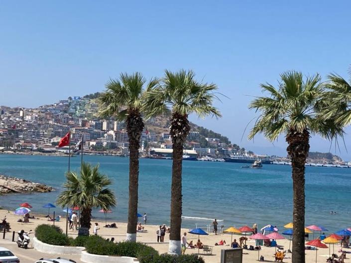 Image No.25-3 Bed Apartment for sale