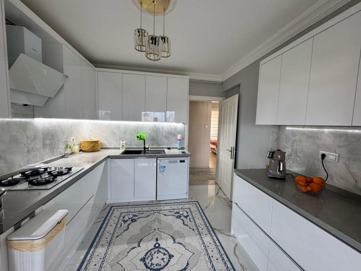 Image No.27-3 Bed Apartment for sale