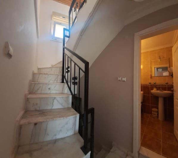 Image No.11-4 Bed House for sale