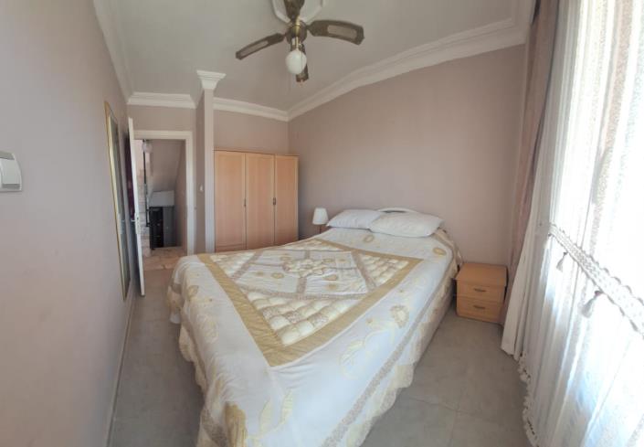 Image No.16-4 Bed House for sale