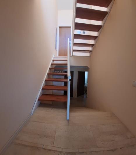 Image No.26-3 Bed House for sale