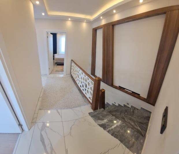 Image No.18-4 Bed Villa / Detached for sale