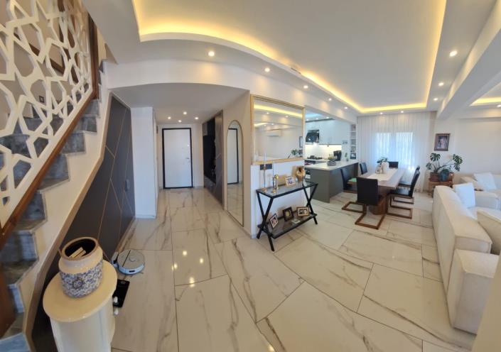 Image No.14-4 Bed Villa / Detached for sale