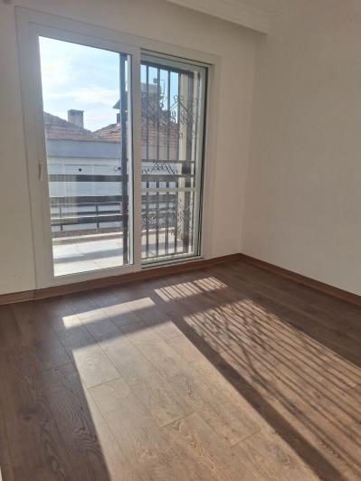 Image No.19-3 Bed House for sale