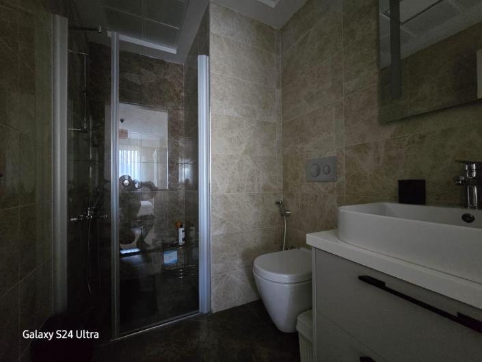 Image No.19-3 Bed Apartment for sale