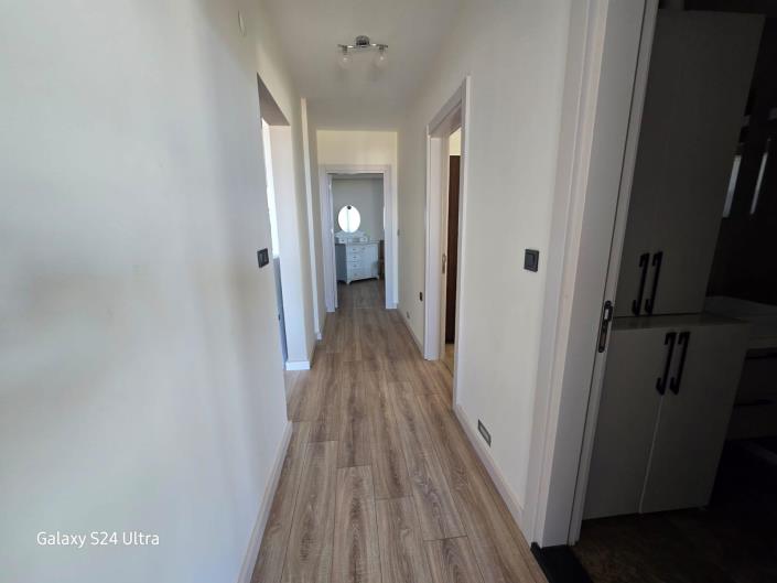 Image No.6-3 Bed Apartment for sale