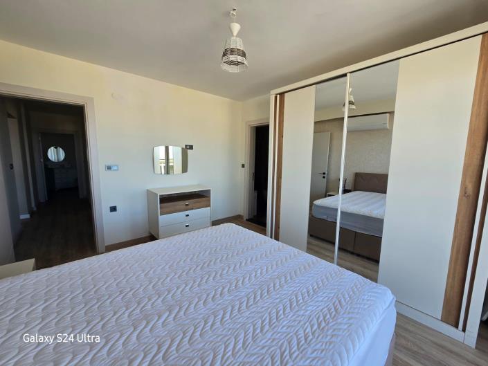 Image No.14-3 Bed Apartment for sale