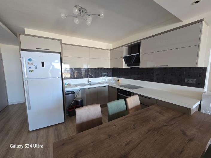 Image No.9-3 Bed Apartment for sale